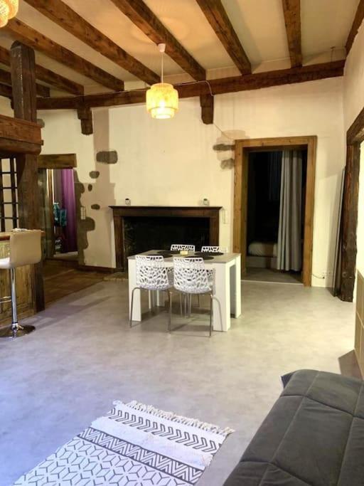 L'Atypique, Bord Du Thiou Apartman Annecy Kültér fotó